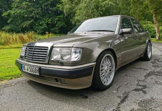 Mercedes-Benz w124 500e