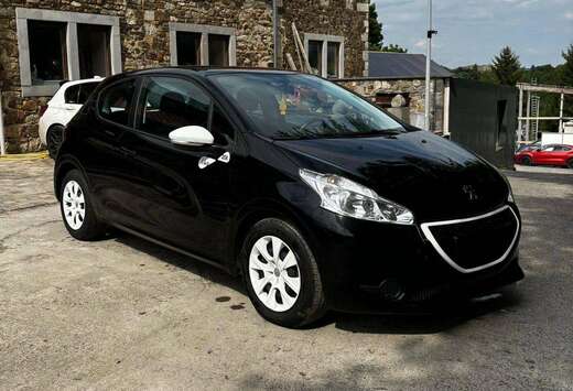 Peugeot 208 1.0i Like