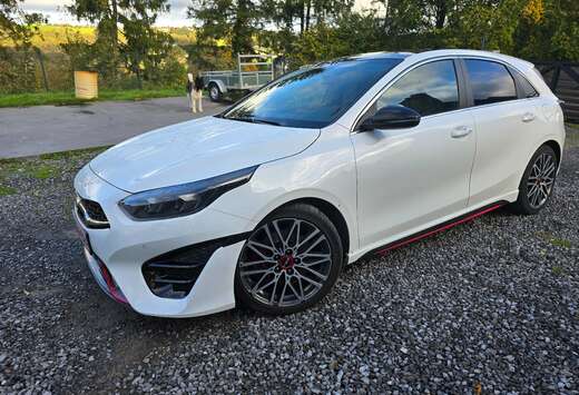 Kia Ceed GT 1.6 T-GDi GT ISG DCT
