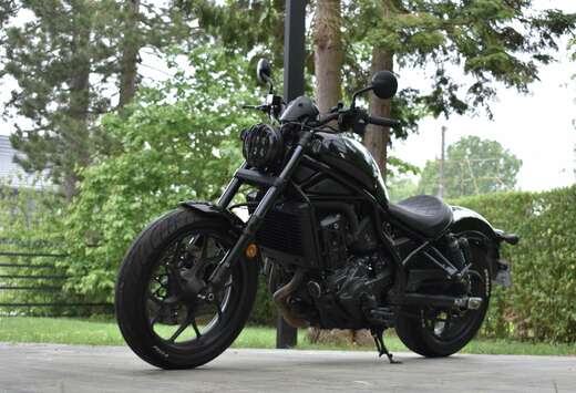 Honda REBEL