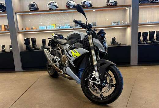 BMW 0