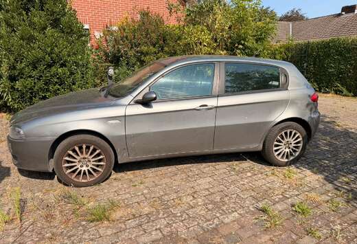 Alfa Romeo 1.9 JTD Distinctive