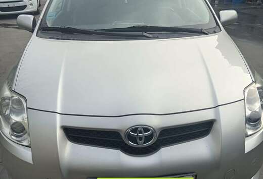 Toyota Auris 1.6i Dual VVT-i Linea Luna