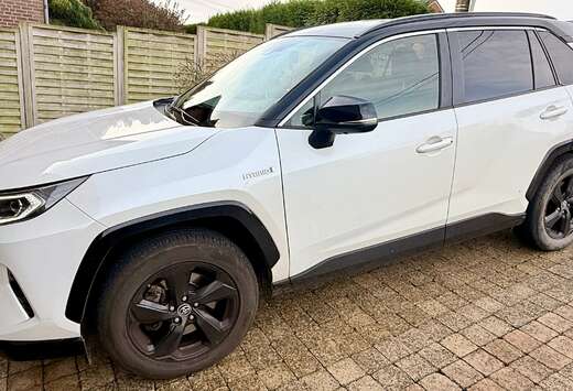 Toyota RAV4 5D. 2.5 Hybrid AWD e-CVT Style Plus LHD