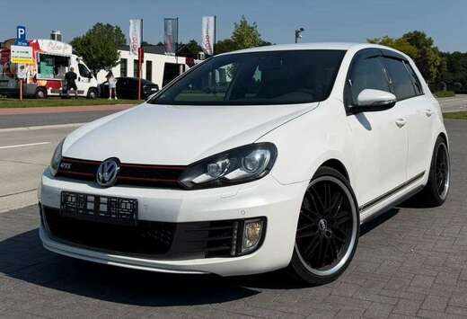 Volkswagen 2.0 adidas