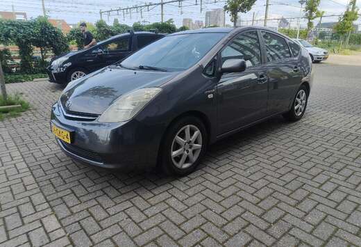 Toyota 1.5 Business Cruise Control -Airco-Zeer netjes