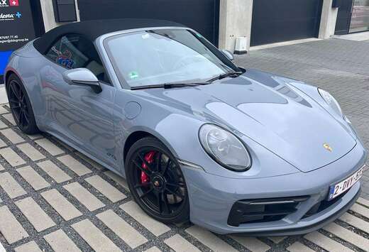 Porsche 911 Carrera Cabrio 4 GTS PDK