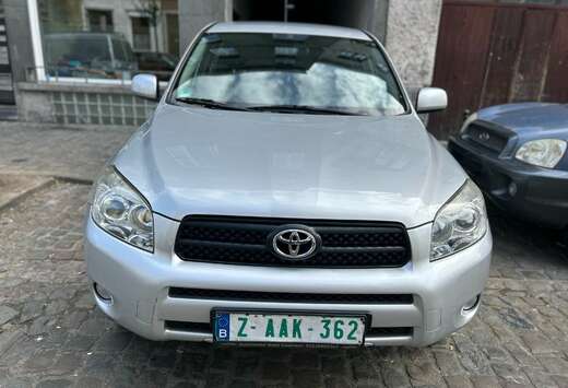 Toyota 2.0 4x4 Sol full option uniquement l’exporta ...