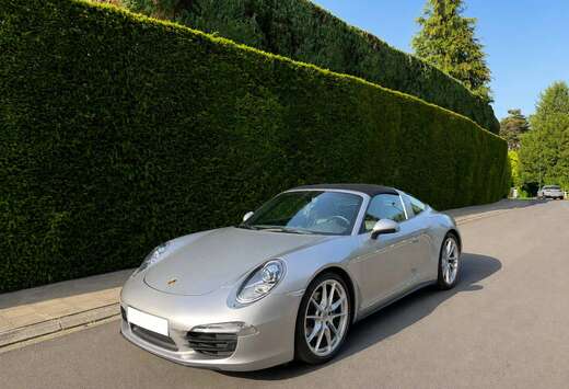 Porsche 911 Carrera 4 Targa 3.4i PDK