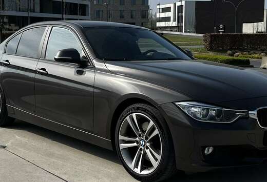 BMW 328i Sport Line