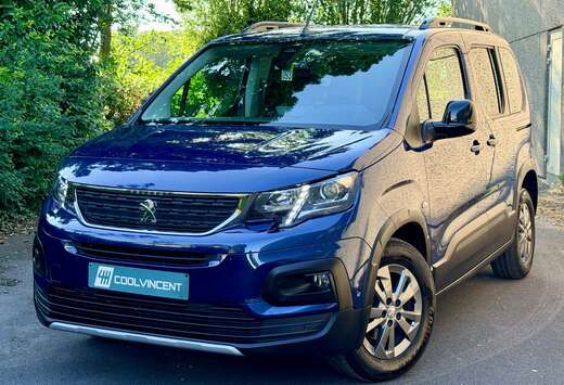 Peugeot 1.5 BlueHDi Pack ALLURE + PANORAMIQUE // LEZ  ...