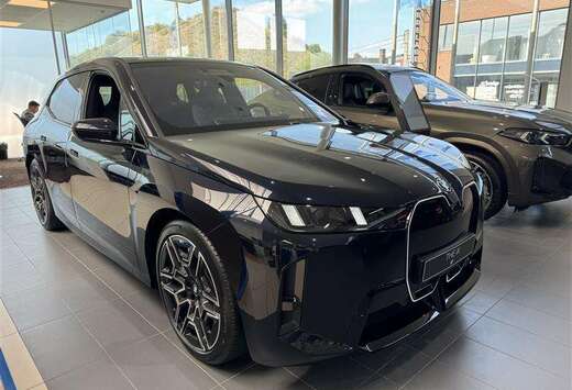 BMW iX 100.6 kWh xDrive45