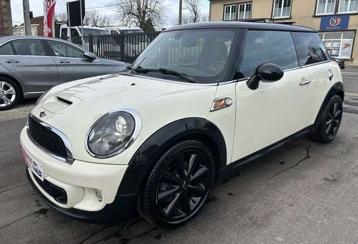 MINI 2.0 D *** CAPTEURS/GPS/TOIT OUVRANT/XENONS ***