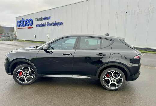 Alfa Romeo PHEV 1.3 Q4 Veloce (206 kW)