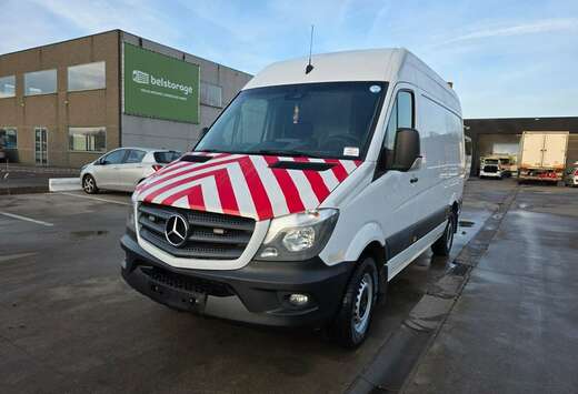 Mercedes-Benz 316 (Stock ID 86104)