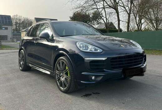 Porsche Cayenne 3.0i V6 PHEV S Tiptronic S (306 kW)