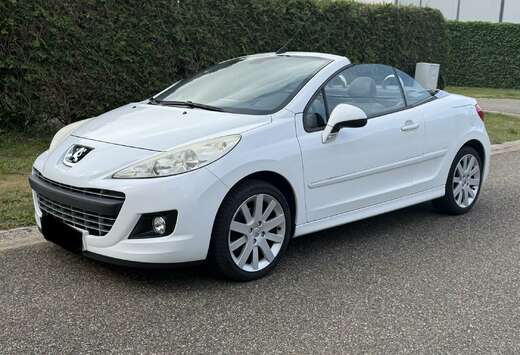 Peugeot CC 1.6i Pack