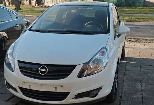 Opel 1.2 16V  black Edition