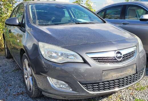 Opel 1.7cdti 81kw AIRCO PDC OHBOEK 2011