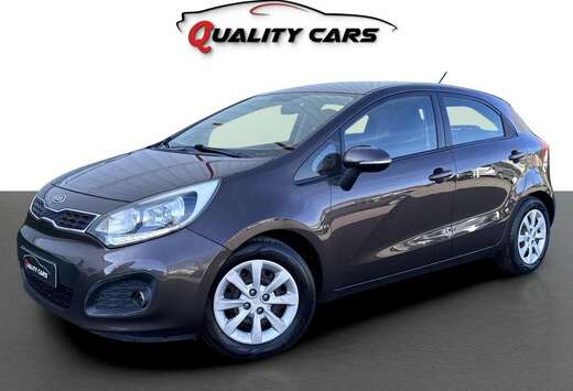 Kia Rio 1.2i Lounge  89.000 KM  Navi  CarPlay  Garant ...