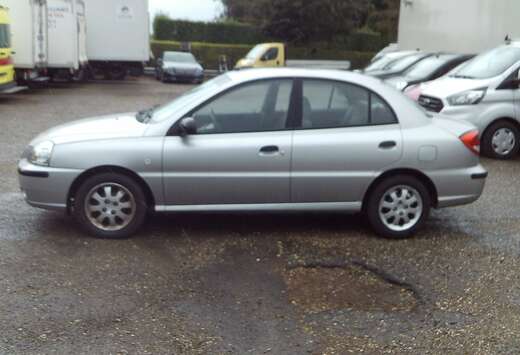 Kia Rio 1.3i LS 4 DEURS BENZINE