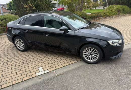Audi A3 1.6 TDi Attraction S tronic