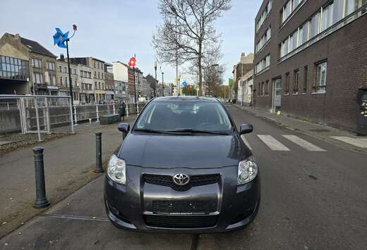 Toyota Auris 1.6i Dual VVT-i Linea Luna(EXPORT AFRICA ...