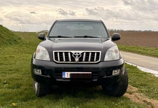 Toyota Landcruiser 3.0 D4D VX Bte Auto - Utilitaire