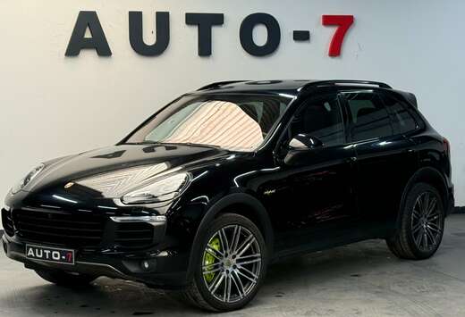 Porsche 3.0i V6 PHEV S Tiptronic S FULL OPTION BTW IN