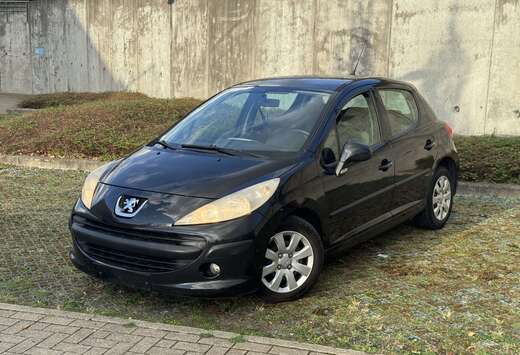 Peugeot Essence 2008