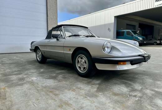 Alfa Romeo Alfa Romeo Spider 2.0
