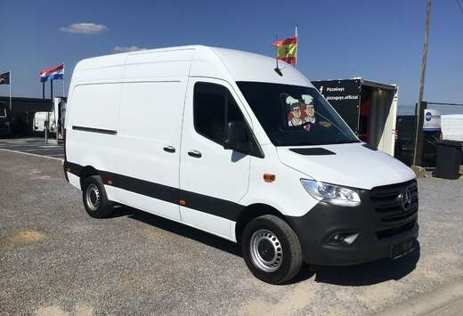 Mercedes-Benz l2h2 317cdi 2023 38000km full/option 28 ...