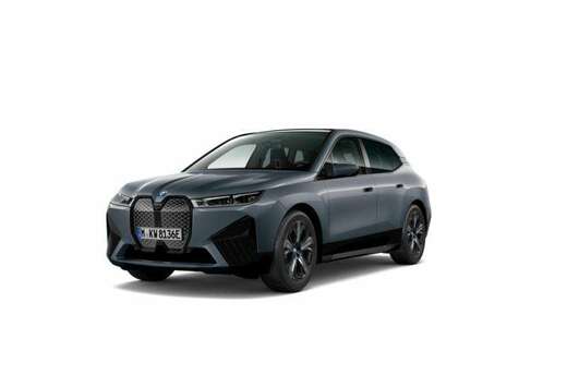 BMW xDrive40 Sport  TOWB  PANO