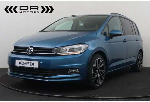 Volkswagen 1.0TSi TRENDLINE - NAVI - PANODAK  - ADAPT ...