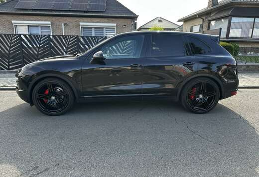 Porsche 3.0 D V6 Tiptronic S
