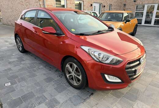 Hyundai i30 1.6 CRDi*GPS*CLiM*etc