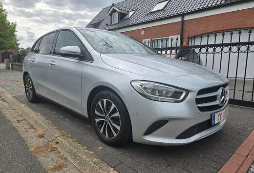 Mercedes-Benz B 180 Business Solution (EU6AP)
