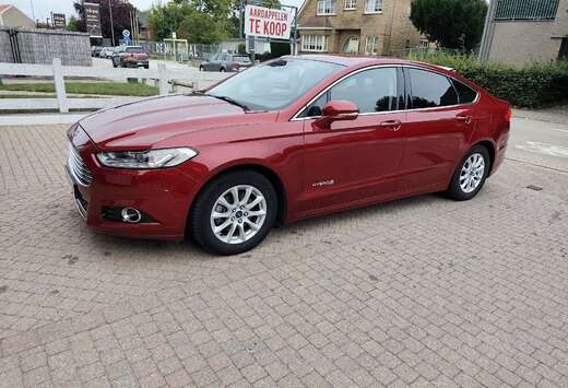 Ford 2.0 Hybrid Start-Stopp CVT Vignale