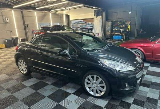 Peugeot CC 1.6i benzine AUTOMATIQUE bj. 2014 29000km