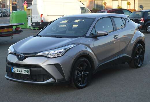 Toyota Hybride 1.8i VVT-i C-Lub E-CVT Black Edition