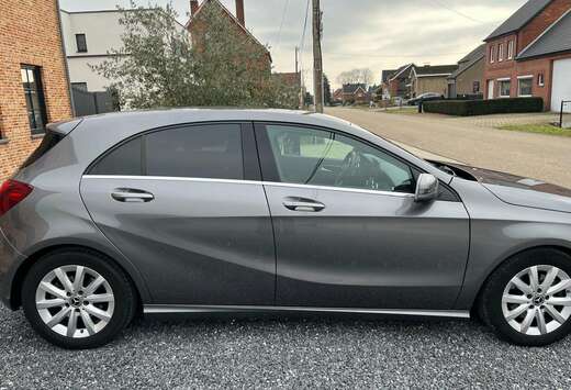 Mercedes-Benz A 180 BlueEFFICIENCY Elegance