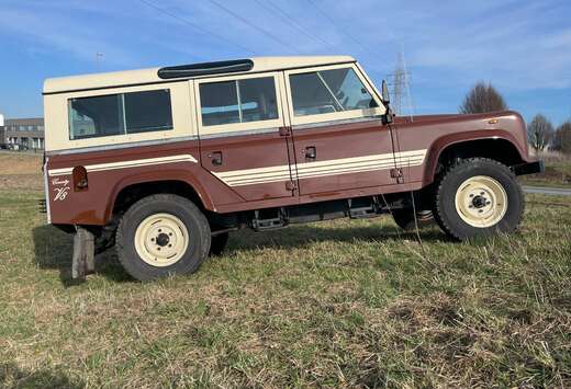 Land Rover Land Rover 110 V8 (1983)  vroege One Ten   ...
