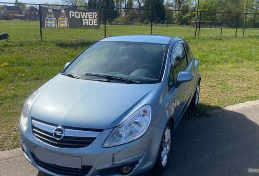 Opel 1.2i Cosmo Easytronic