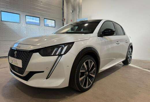 Peugeot GT Line *Navi*Semi-Cuir*LED*Cockpit 3D*