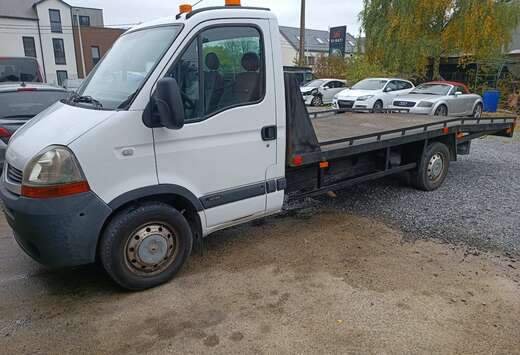 Renault plateau dépanneuse 2.5 dCi