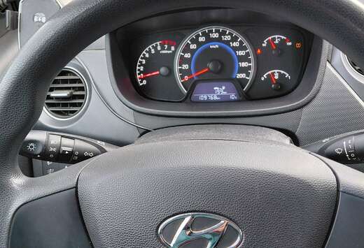 Hyundai i10 1.0 YES
