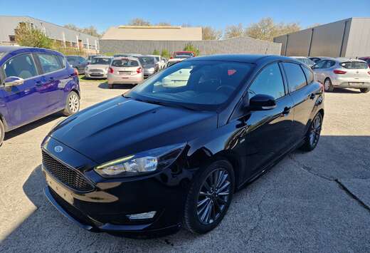 Ford Focus 1.0 EcoBoost ST Line