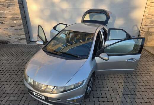 Honda 1.4i * prête a immatriculer