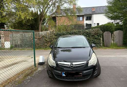 Opel Corsa 1.2i Essentia