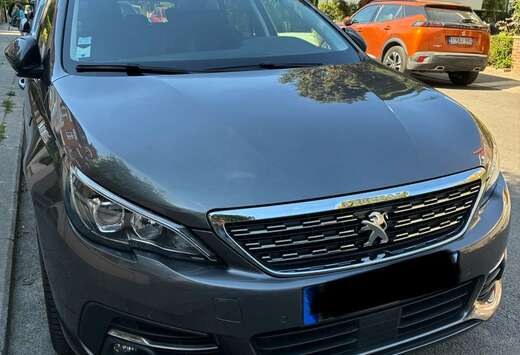 Peugeot PureTech 130 GPF EAT8 Stop & Start Tech Editi ...